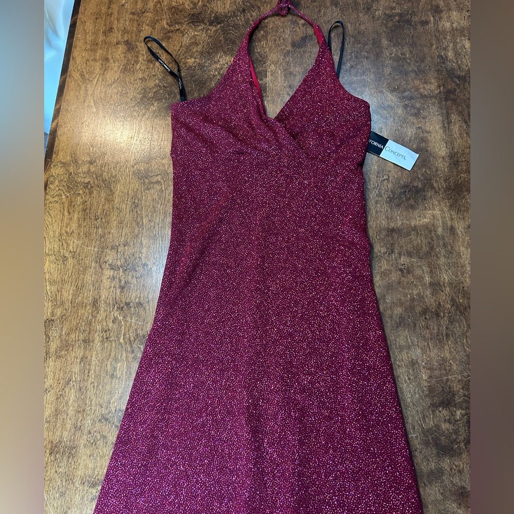Red Dress NWT - Picture 9 of 16